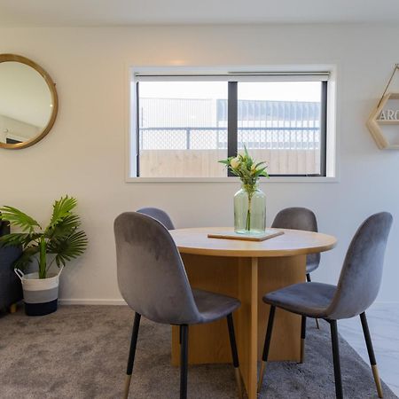 Luxury 2 Bedroom Townhouse By Hagley Park In Cbd Christchurch Exterior foto