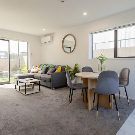 Luxury 2 Bedroom Townhouse By Hagley Park In Cbd Christchurch Exterior foto